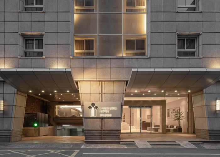 Lakeshore Hotel Metropolis I