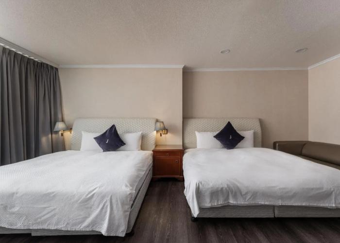 Hotel j Metropolis