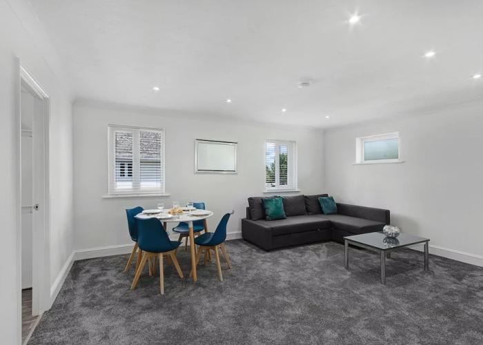 Karah Suites - The Galleria