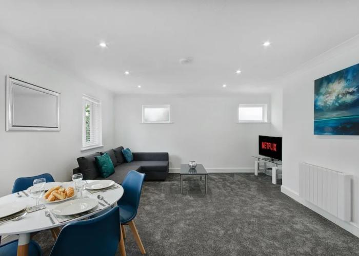 Karah Suites - The Galleria