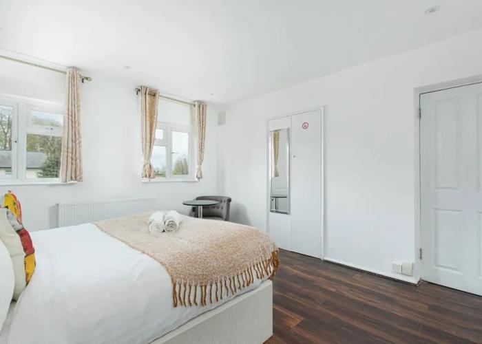 Skyvillion - 2bed House W Grdn&parking In Hatfield