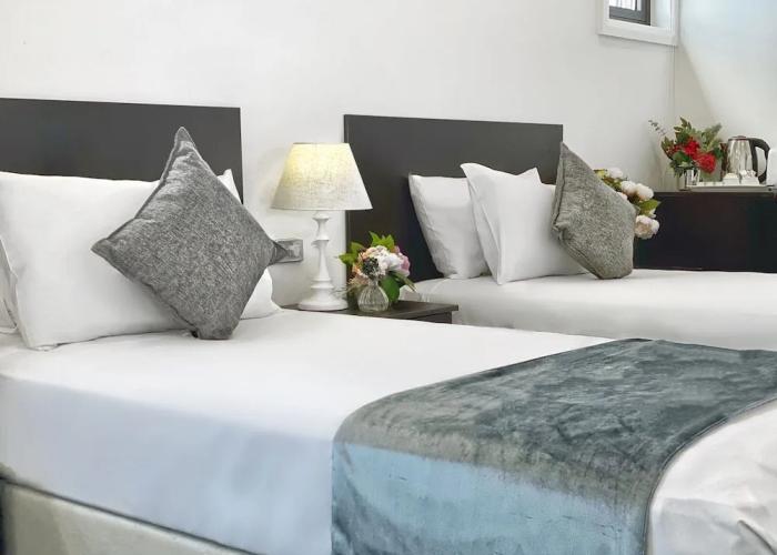 Commercial Hay Hotel