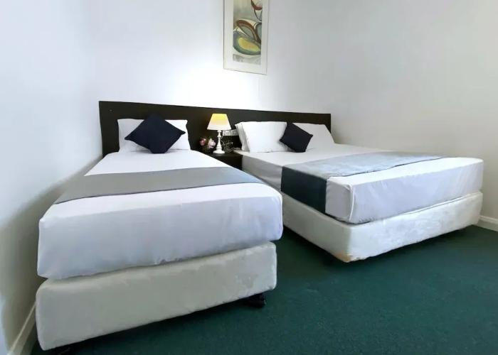 Commercial Hay Hotel