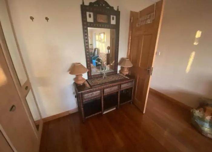 2-bed Apartment in High Wycombe Private Garden