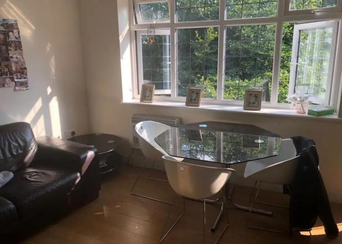 1-bed Unit 10 Minute Drive From Hellfire Caves