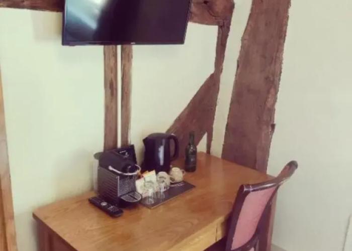 OYO The Greyhound Inn