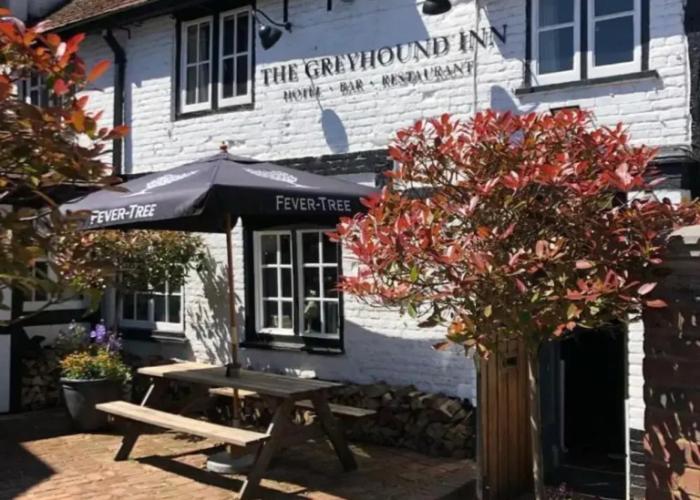 OYO The Greyhound Inn
