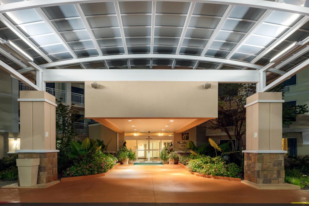 Holiday Inn Hotel & Suites Atlanta Airport-North by IHG