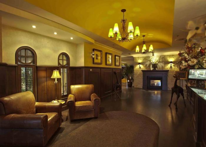 Le St-Martin Hotel & Suites Laval