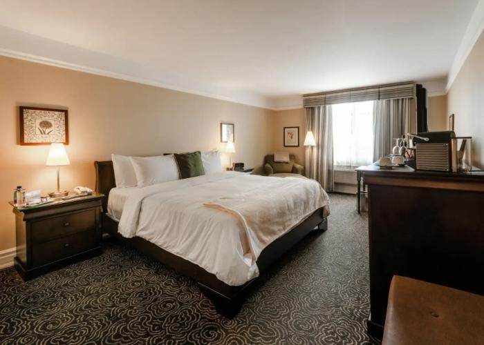 Le St-Martin Hotel & Suites Laval