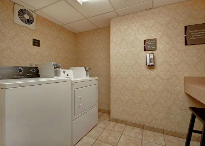 Homewood Suites by Hilton Edgewater