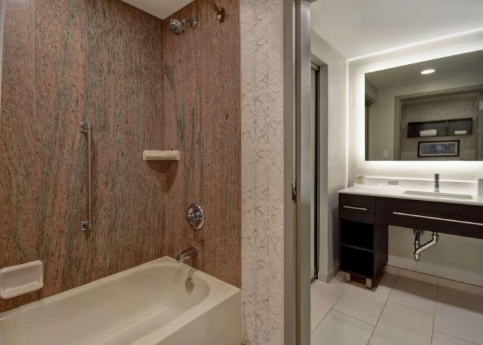 Homewood Suites by Hilton Edgewater