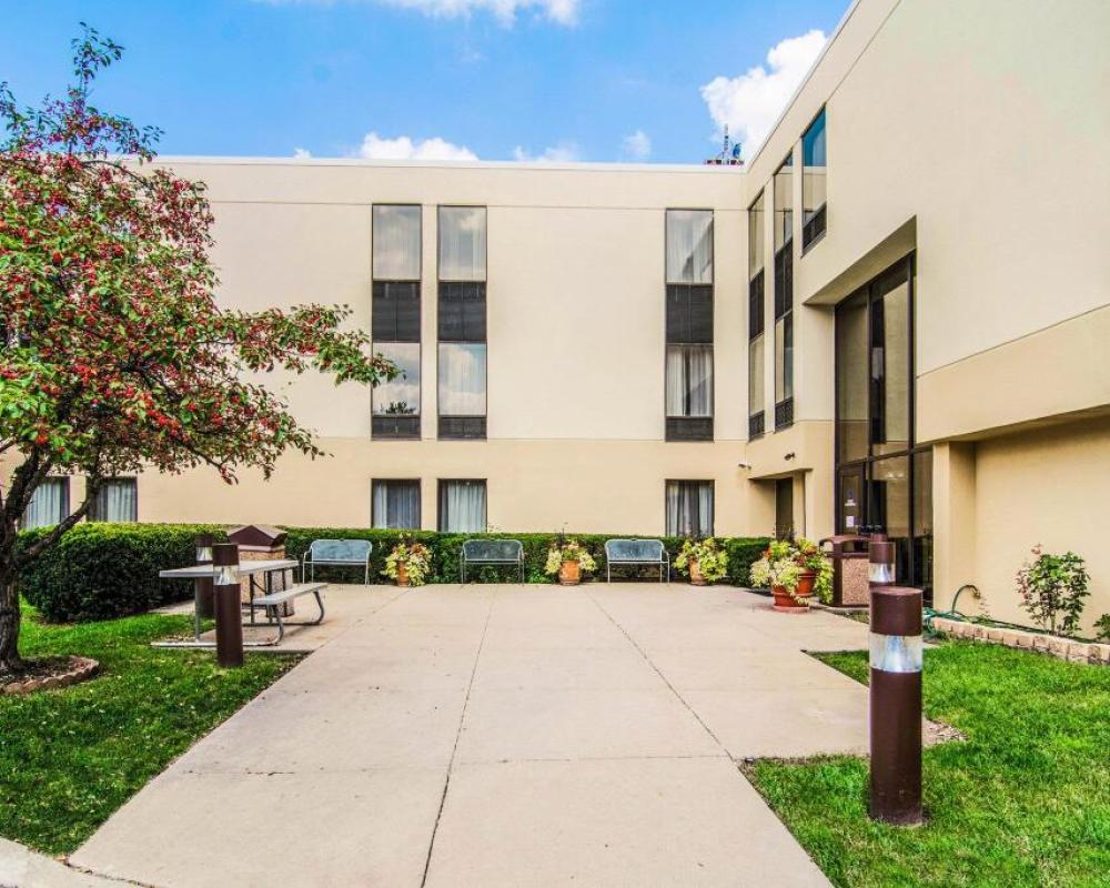 Comfort Inn Convention Center - Chicago O'hare Airport