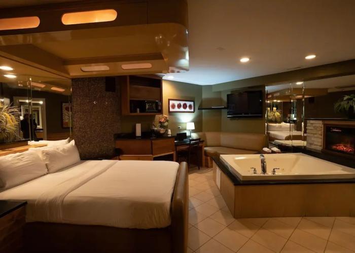 The Champagne Lodge & Luxury Suites