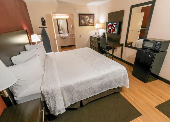 Red Roof Inn PLUS+ Chicago - Willowbrook