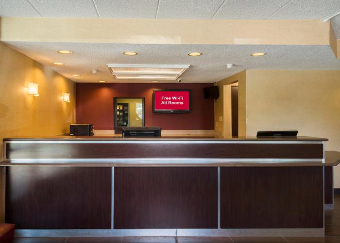 Red Roof Inn PLUS+ Chicago - Willowbrook