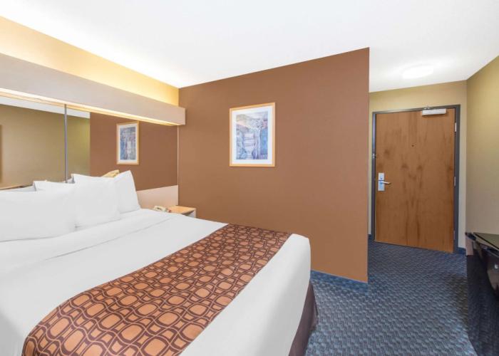 Microtel Inn & Suites by Wyndham Independence