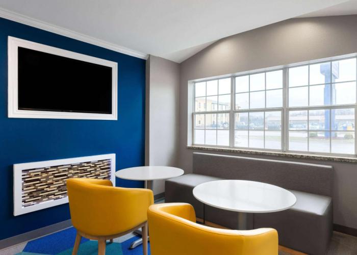 Microtel Inn & Suites by Wyndham Independence