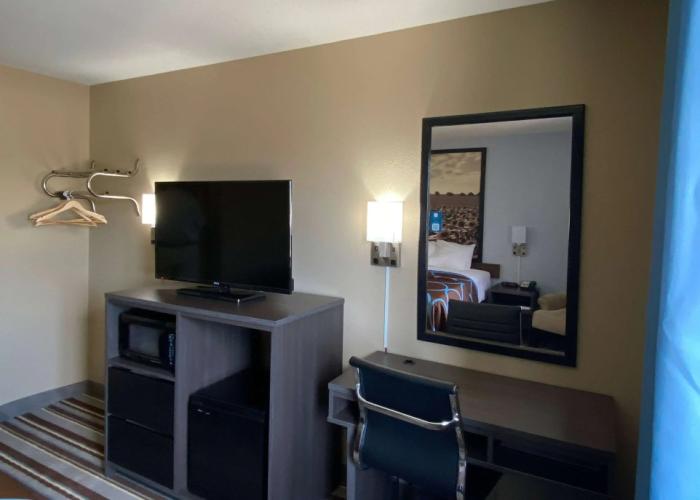 Super 8 by Wyndham Independence KS