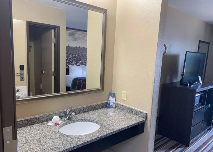 Super 8 by Wyndham Independence KS