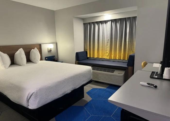 Microtel Inn & Suites by Wyndham Independence