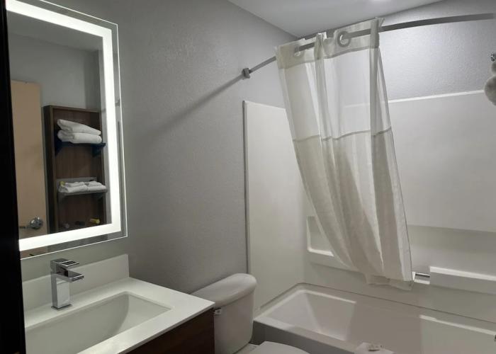 Microtel Inn & Suites by Wyndham Independence