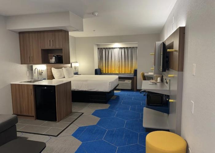 Microtel Inn & Suites by Wyndham Independence