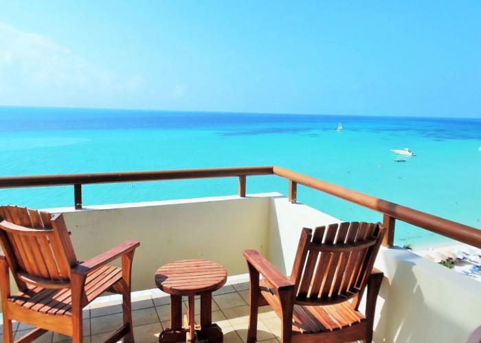 Ixchel Beach Hotel