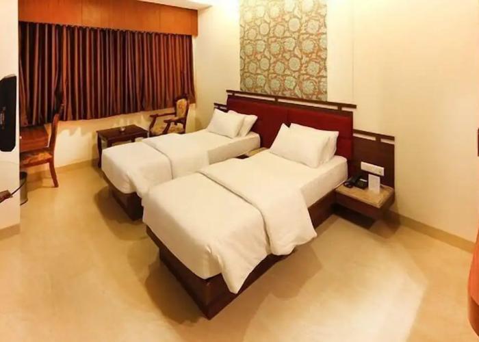 Hotel Seven Heaven