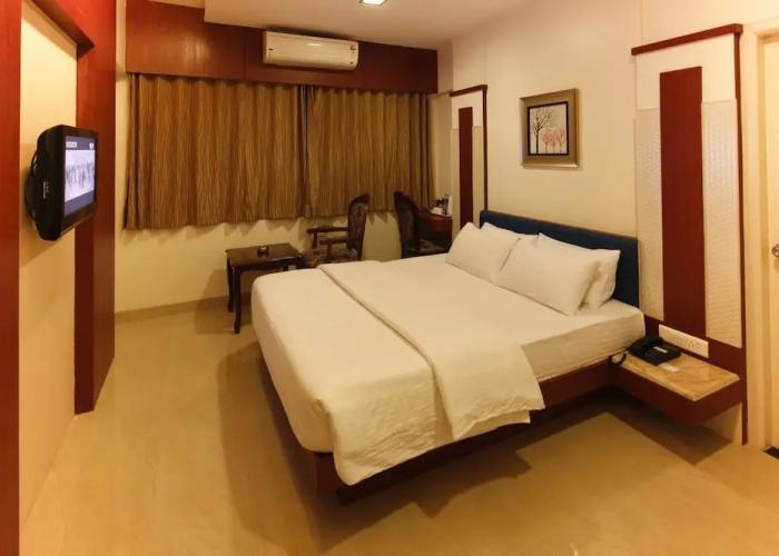 Hotel Seven Heaven