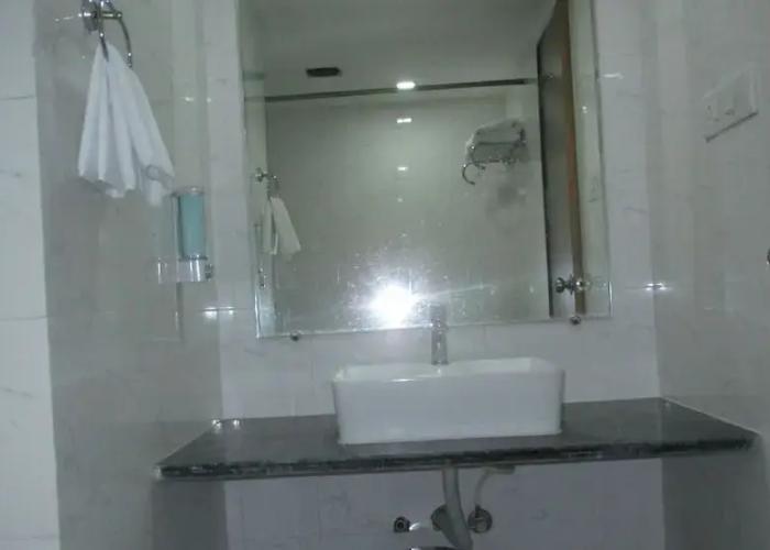 Hotel Kewal