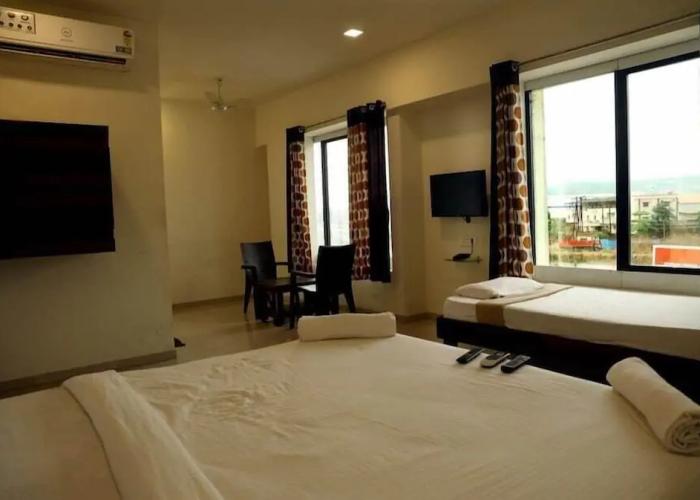 Hotel Krushna Express Inn