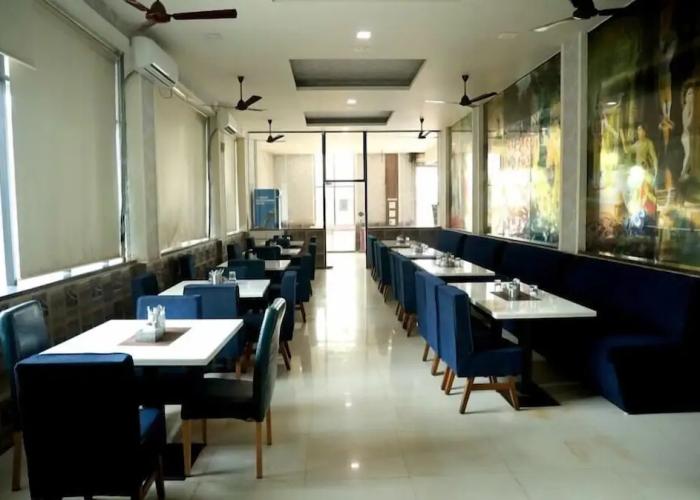 Hotel Krushna Express Inn