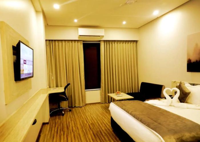 Kyriad Hotel Nashik by OTHPL