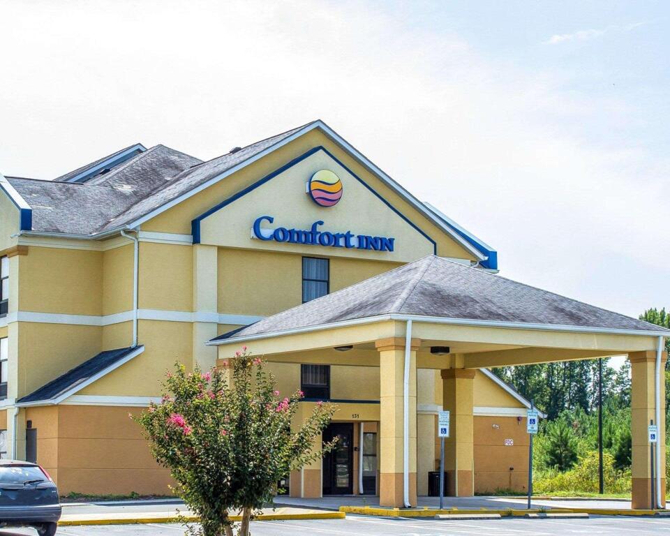 Comfort Inn Dunn near I-95