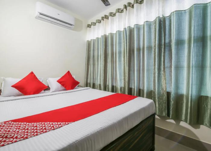 OYO Flagship 70422 Hotel Lokenath