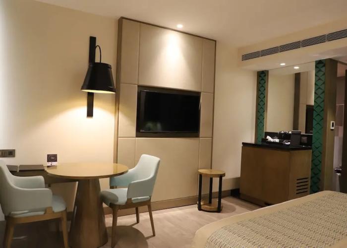 The Cruze Premium Boutique Hotel
