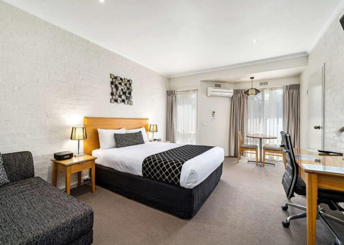 Comfort Inn Coach & Bushmans