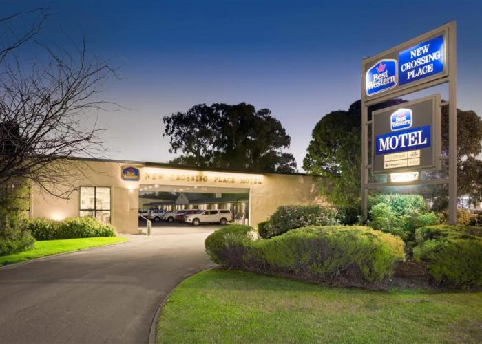 New Crossing Place Motel