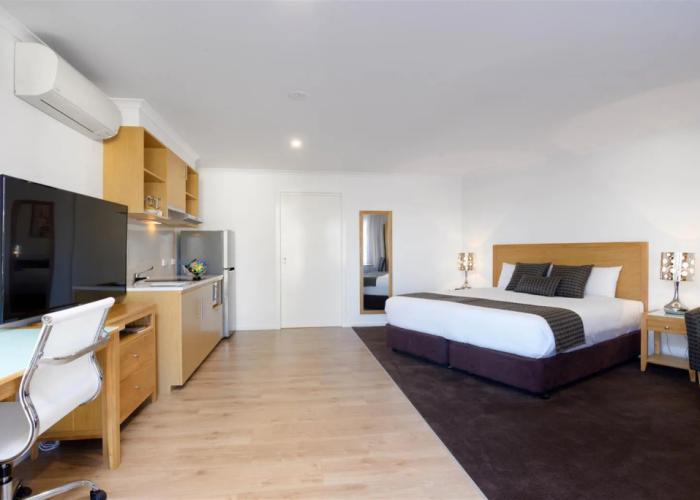 New Crossing Place Motel