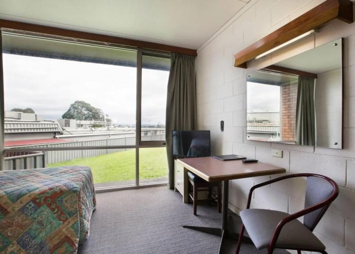 Nightcap at Morwell Hotel