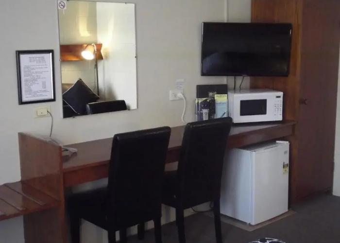 Morwell Parkside Motel