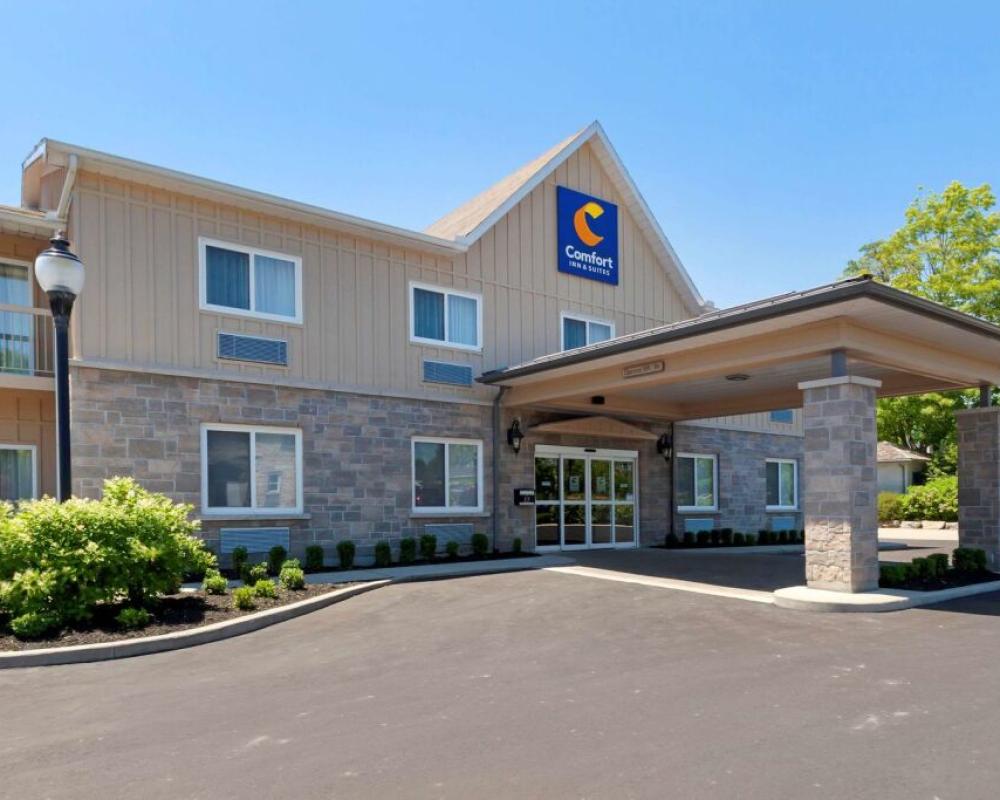 Comfort Inn & Suites Thousand Islands Harbour District
