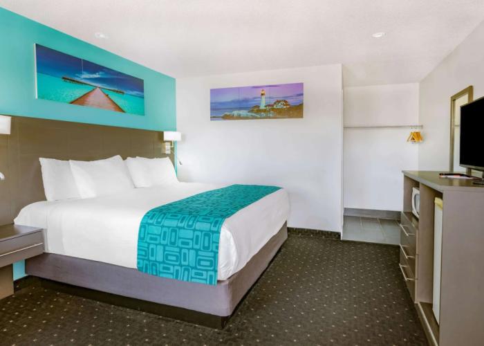 Howard Johnson by Wyndham Gananoque