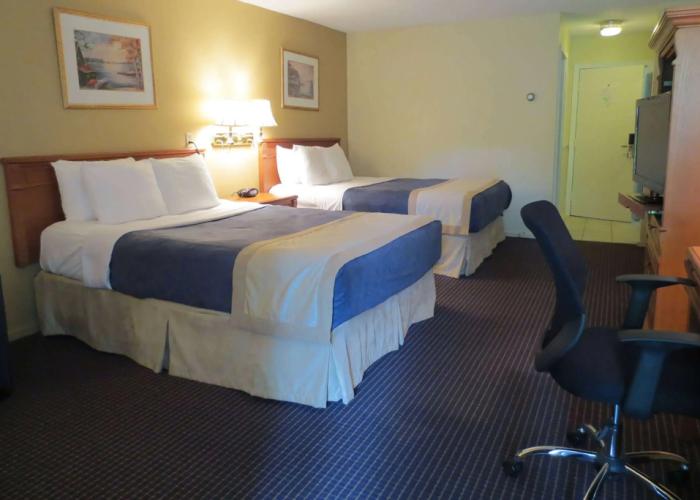 Super 8 by Wyndham Gananoque/Country Squire Resort