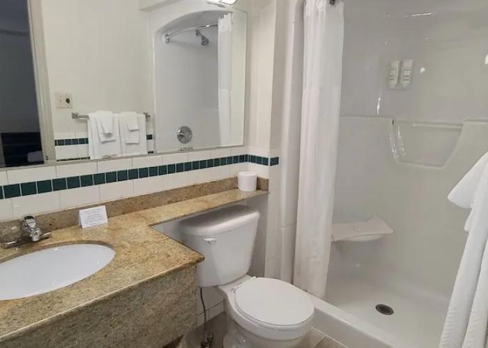 Riviera Inn and Suites 1000 Islands