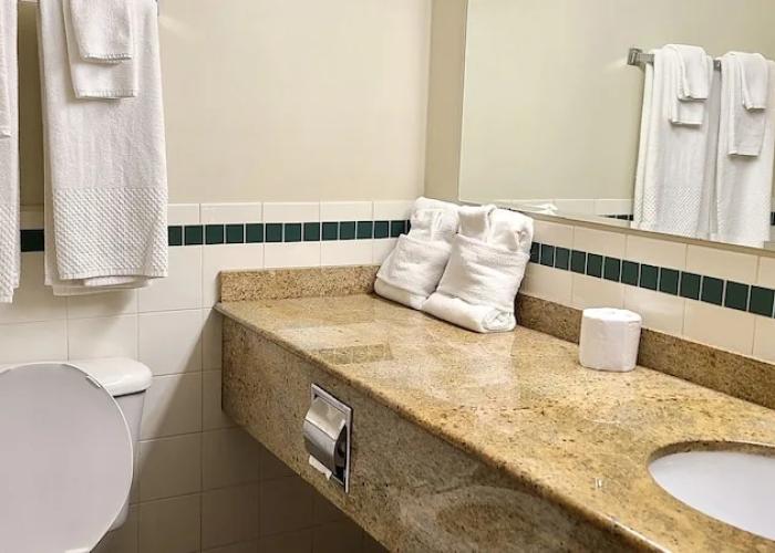 Riviera Inn and Suites 1000 Islands