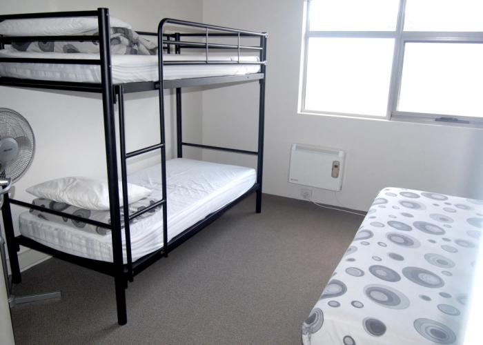Sow and Piglets Guesthouse - Hostel