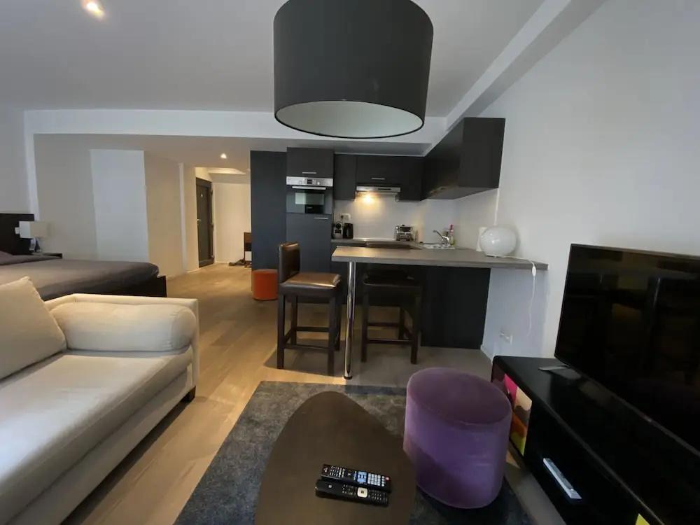 фото Flat Moliere