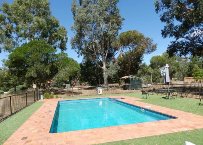Mountain View Motor Inn & Holiday Lodges